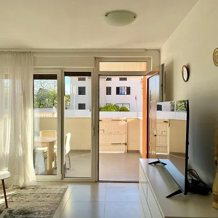 Apartment Red Sunset Pula